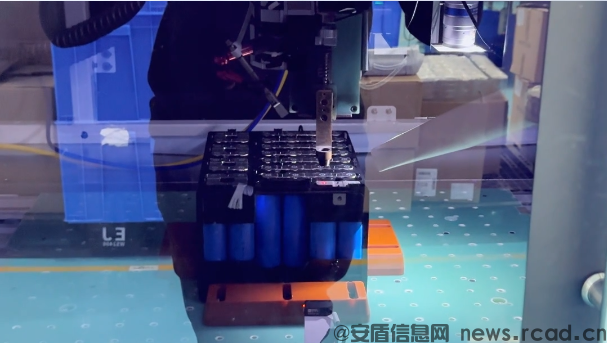 激光焊接+视觉:大圆柱电池PACK生产线智能化升级核心路径(图2) 激光焊接+视觉:大圆柱电池PACK生产线智能化升级核心路径(图2)